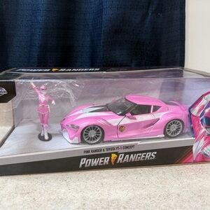 Jada Die Cast Power Rangers Pink Ranger Toyota FT-1 Concept Car